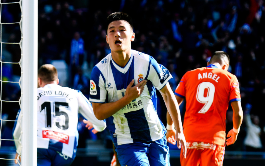 南宫28-包含里程碑夜！费耶诺德迎来里程碑，西甲今夜刷纪录，态度坚定，阵容厚度经受考验的词条