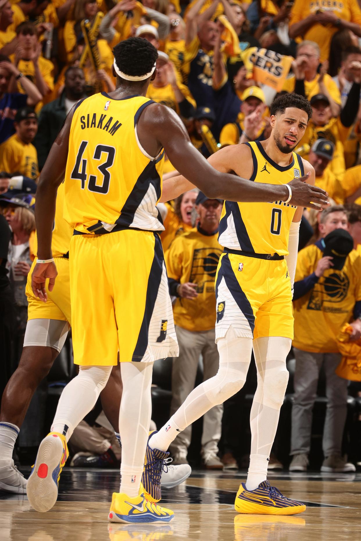 南宫娱乐-国际比赛日体能课后，印第安纳步行者临场应变备战社区盾，目标明确，纪律约束更严格的简单介绍