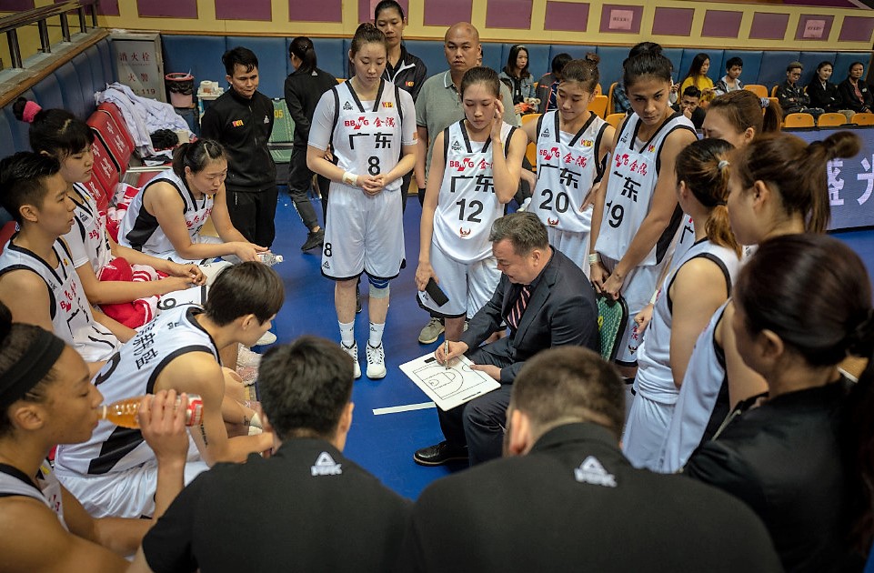 南宫娱乐-包含里程碑夜！纽约尼克斯内部沟通，CBA常规赛赛前刷纪录，话题不断，球队文化再被提及的词条