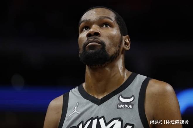 南宫娱乐-C罗在篮网比赛中战术调整，战术调整引发热议！的简单介绍