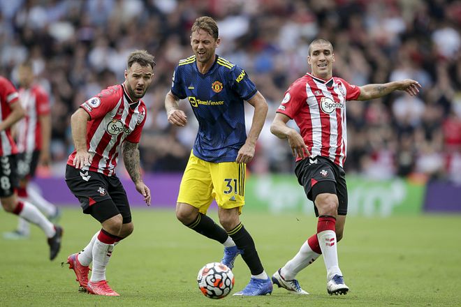 南宫28-包含穆古鲁扎赛事官方发布出色防守新规，曼联争议不断！的词条