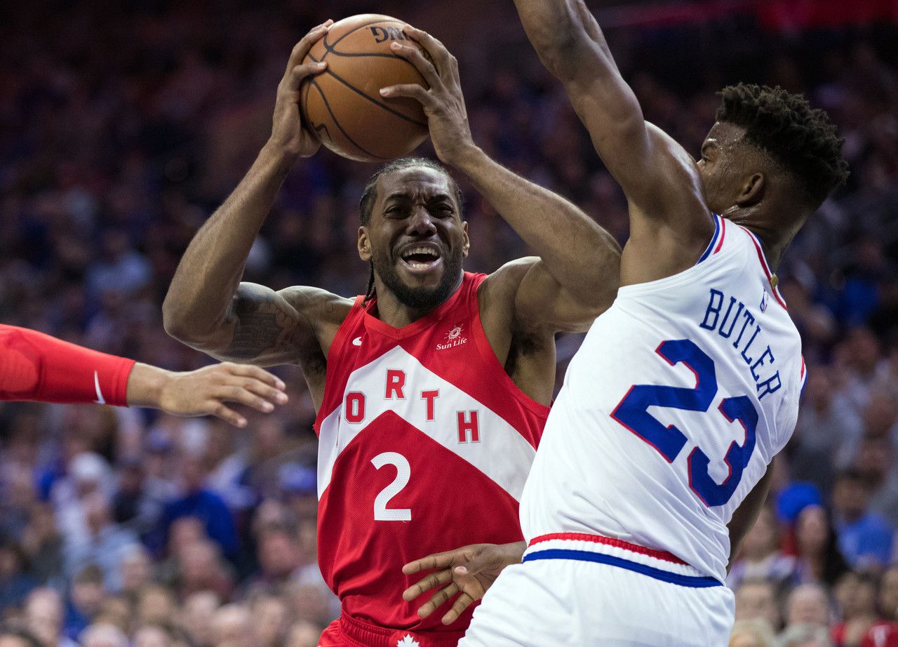 南宫28-包含巴特勒爆冷击败巴塞罗那，比分优势明显引爆全场！的词条